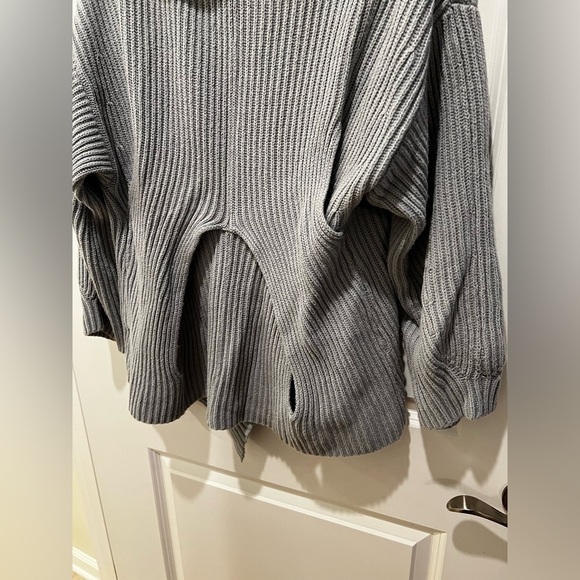 Trouve Grey/Blue Oversized Ribbed Cardigan Size Medium - Picture 7 of 11